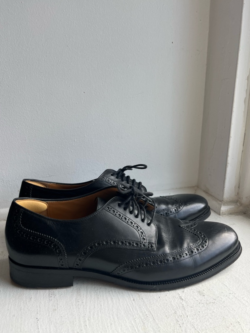 Classic Black Men's Wingtip Brogues - Leather Lace-Up
